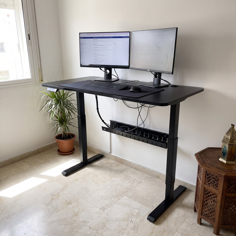 Bureau LEVORA en position debout chez une cliente à Rabat